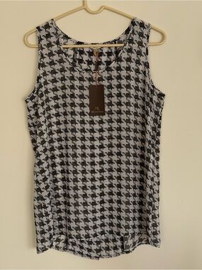 NWT Melanie Lyne Houndstooth Sleeveless Blouse Medium Split Back Sheer Tank Top